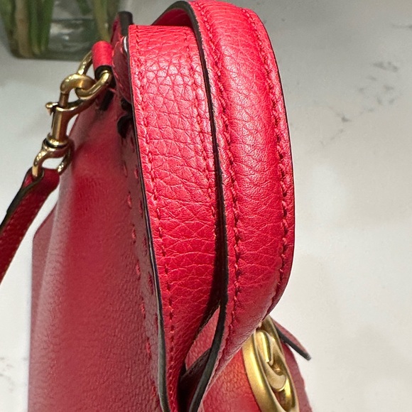 Gucci Calfskin GG Marmont Crossbody Bag with Gold Accents Volcanic Red - Picture 9 of 16